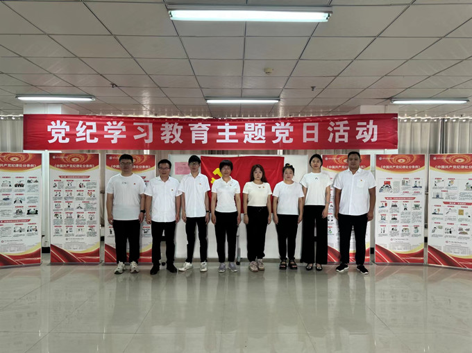 正面合影，少曉皓媛無黨徽_副本.jpg